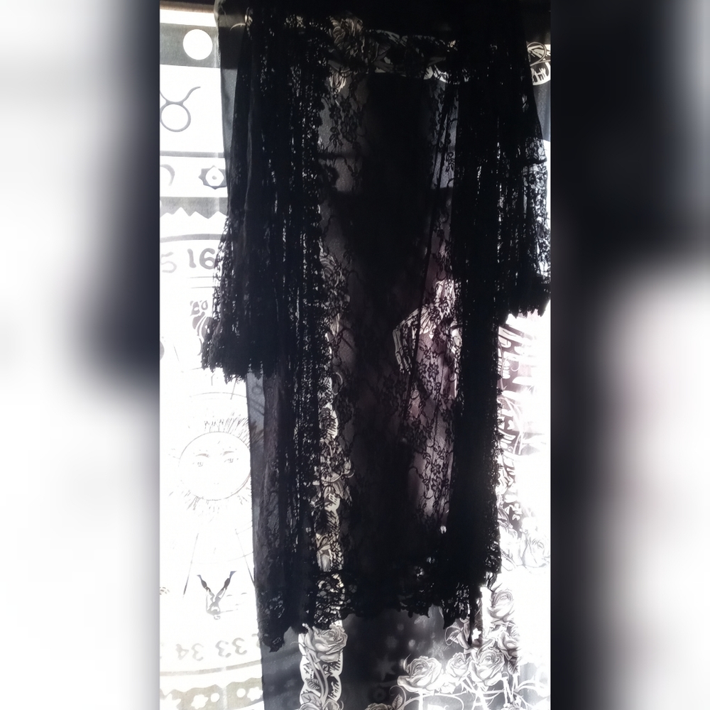 Black lace 3/4 sleeve duster